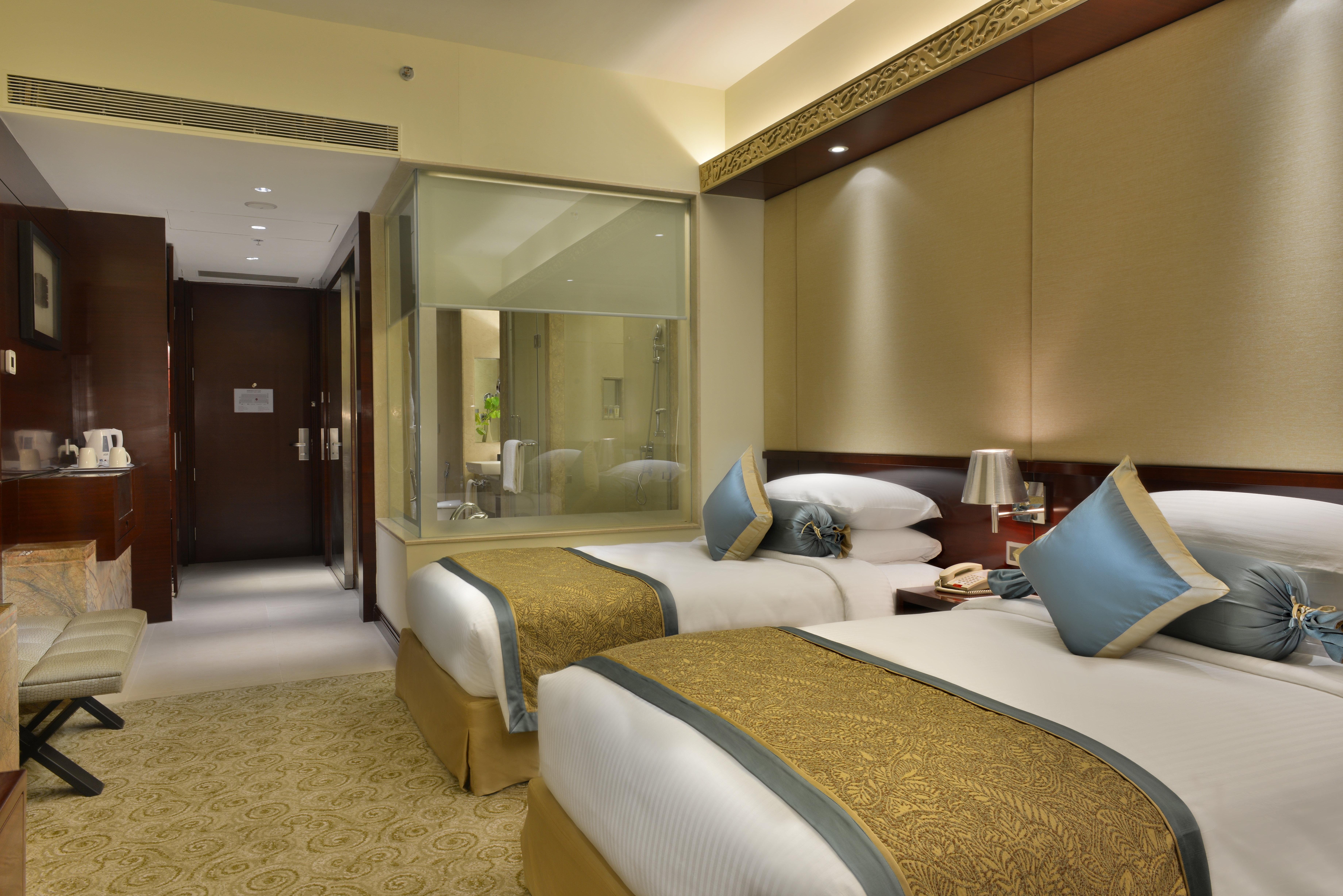 Crowne Plaza Ahmedabad City Centre By Ihg Εξωτερικό φωτογραφία