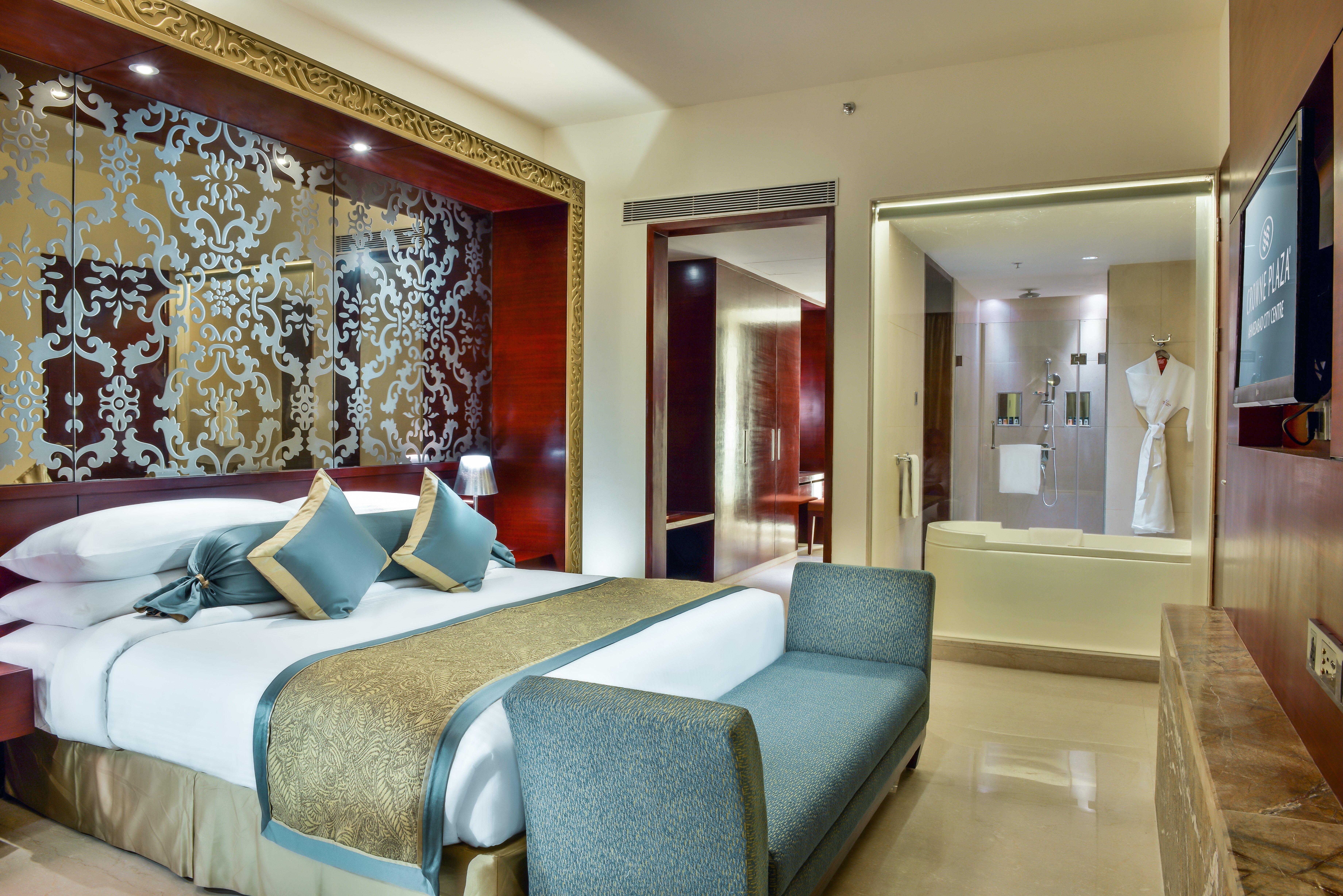 Crowne Plaza Ahmedabad City Centre By Ihg Εξωτερικό φωτογραφία